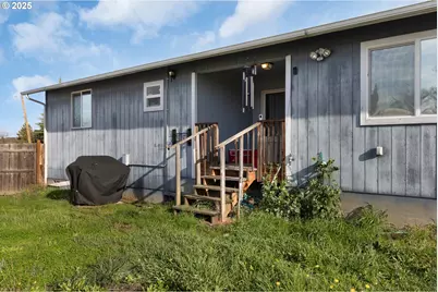 830 W Kenwood St, Roseburg, OR 97471 - Photo 22