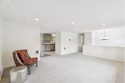 306 NW 134th St, Vancouver, WA 98685 - Photo 6