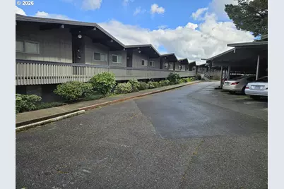 290 N 3rd Ct #1, Coos Bay, OR 97420 - Photo 2