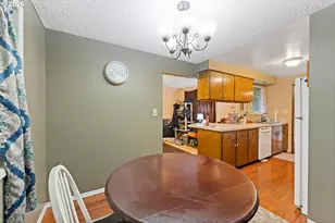 6385 McEwan Rd, Lake Oswego, OR 97035 - Photo 14