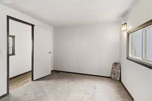 205 S 54th St, Springfield, OR 97478 - Photo 20