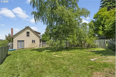 410 E D St, Rainier, OR 97048 - Photo 24