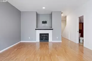 887 SW 198th Pl, Beaverton, OR 97003 - Photo 8