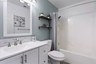 887 SW 198th Pl, Beaverton, OR 97003 - Photo 16