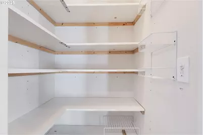 887 SW 198th Pl, Beaverton, OR 97003 - Photo 12