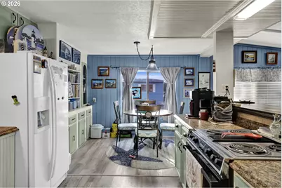 3760 Highway 101 #4, Florence, OR 97439 - Photo 12