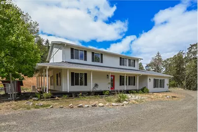 325 Kellisha Ln, Roseburg, OR 97471 - Photo 2