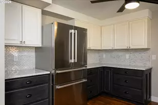 325 Kellisha Ln, Roseburg, OR 97471 - Photo 14