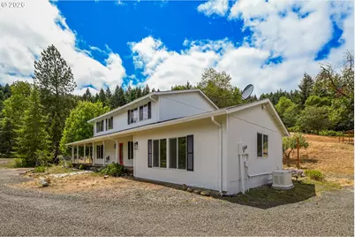 325 Kellisha Ln, Roseburg, OR 97471 - Photo 42