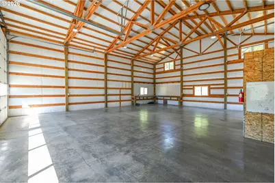325 Kellisha Ln, Roseburg, OR 97471 - Photo 34