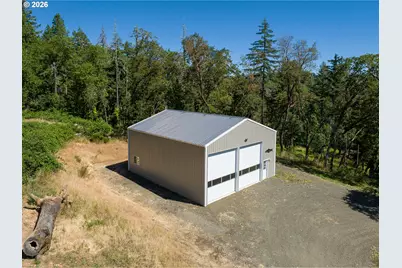 325 Kellisha Ln, Roseburg, OR 97471 - Photo 40