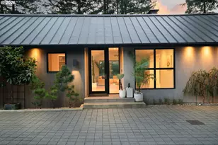 5202 SW Burton Dr, Portland, OR 97221 - Photo 2