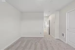 9277 E Burnside St, Portland, OR 97216 - Photo 12