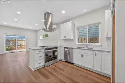 9277 E Burnside St, Portland, OR 97216 - Photo 6