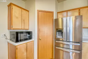 940 SE 9th St, Pendleton, OR 97801 - Photo 14