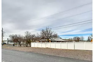 688 SW Cedar St, Pilot Rock, OR 97868 - Photo 32