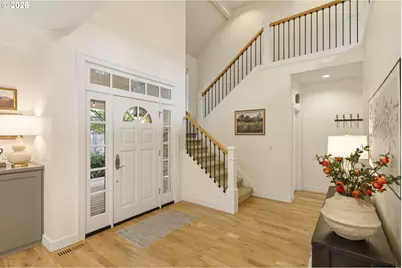 3562 Upper Dr, Lake Oswego, OR 97035 - Photo 2