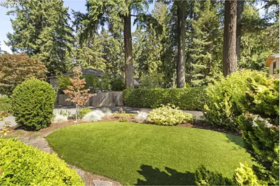 3562 Upper Dr, Lake Oswego, OR 97035 - Photo 40
