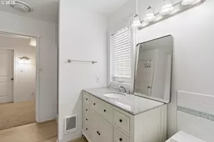 125 11th St, Florence, OR 97439 - Photo 28
