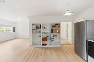 125 11th St, Florence, OR 97439 - Photo 10