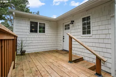 125 11th St, Florence, OR 97439 - Photo 22