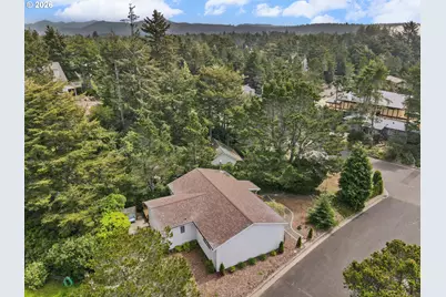 125 11th St, Florence, OR 97439 - Photo 42