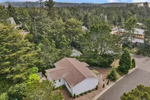 125 11th St, Florence, OR 97439 - Photo 42