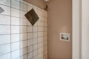 947 S R St, Cottage Grove, OR 97424 - Photo 24