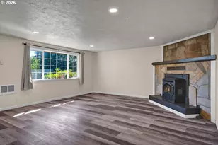 947 S R St, Cottage Grove, OR 97424 - Photo 10