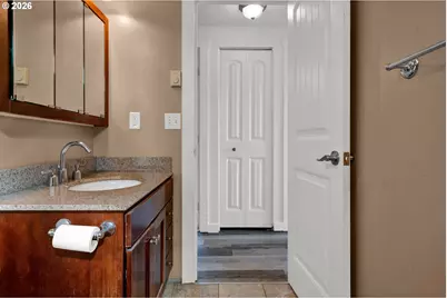 947 S R St, Cottage Grove, OR 97424 - Photo 28