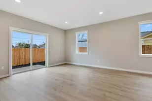 122 SW Alder Ct, Warrenton, OR 97146 - Photo 10