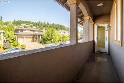 9365 SE Pennington Ct, Happy Valley, OR 97086 - Photo 22