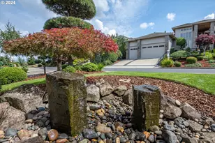 9365 SE Pennington Ct, Happy Valley, OR 97086 - Photo 2