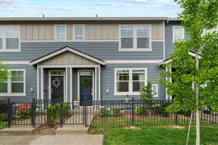 821 N 19th Ave, Cornelius, OR 97113 - Photo 2