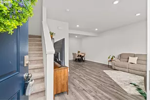 821 N 19th Ave, Cornelius, OR 97113 - Photo 4