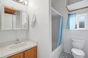 15619 NE Caples Rd, Brush Prairie, WA 98606 - Photo 14