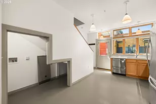 2525 N Killingsworth St, Portland, OR 97217 - Photo 8