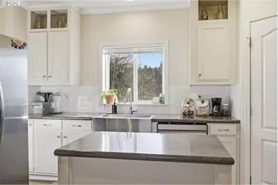 39557 Little Fall Creek Rd, Fall Creek, OR 97438 - Photo 16