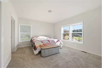 39557 Little Fall Creek Rd, Fall Creek, OR 97438 - Photo 18