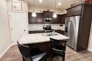 2837 25th Pl, Forest Grove, OR 97116 - Photo 10