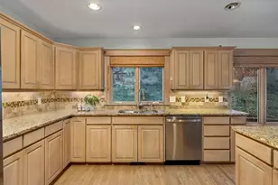 16635 SE Sunridge Ln, Milwaukie, OR 97267 - Photo 12