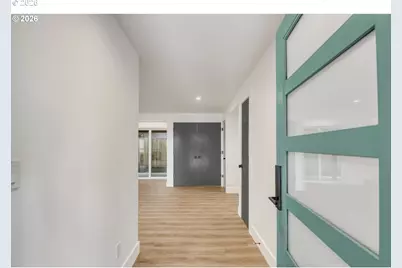 4525 NE 37th Ave, Portland, OR 97211 - Photo 2