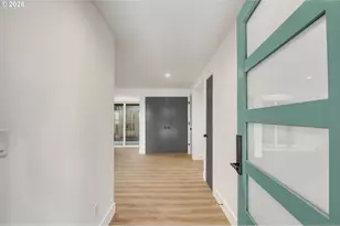 4525 NE 37th Ave, Portland, OR 97211 - Photo 2