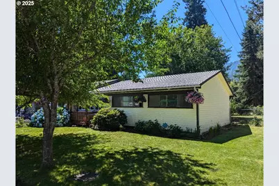 48294 Hills St, Oakridge, OR 97463 - Photo 2