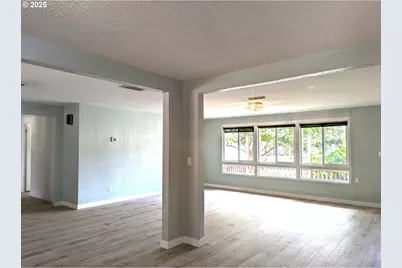 48294 Hills St, Oakridge, OR 97463 - Photo 8