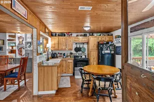 22606 Milk Ranch Rd, Scotts Mills, OR 97375 - Photo 4
