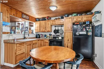 22606 Milk Ranch Rd, Scotts Mills, OR 97375 - Photo 6