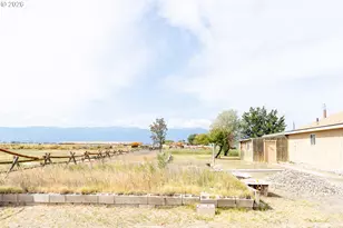 20673 Medical Springs Hwy, Baker City, OR 97814 - Photo 30