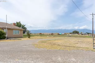 20673 Medical Springs Hwy, Baker City, OR 97814 - Photo 32