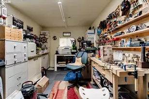 1800 Lakewood Ct, Eugene, OR 97402 - Photo 26